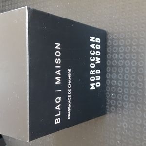 BLAQ Moroccan Oud Wood Soy Candle. BNIB.